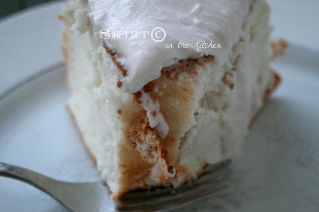 Don Juan Angel Cake Skirt in the Kitchen